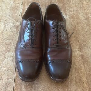 EUC size 9.5 Allen Edmonds Fifth ave shoes